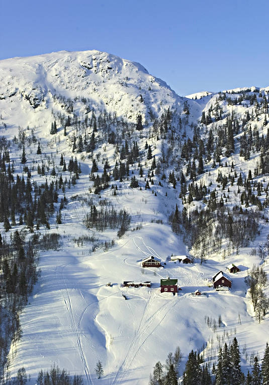 Almdalens Fjällgård Almdalen, anläggningar, byggnader, drönarbilder, drönarfoto, fjällgård, fjällägenhet, flygbild, flygbilder, Flygfoto, flygfoton, Jämtland