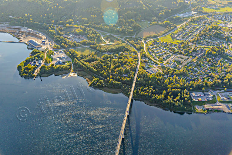 Alnöbron Flygfoto Alnöbron, Alnön, Alnösundet, drönarbilder, drönarfoto, flygbild, flygbilder, Flygfoto, flygfoton, höst, Landskap, Medelpad, städer, Sundsvall