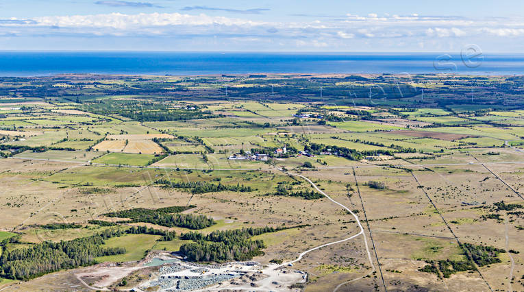 Alvaret Öland Flygfoto Alböke, Alvaret, drönarbilder, drönarfoto, flygbild, flygbilder, Flygfoto, flygfoton, grustäkt, Landskap, sommar, Öland
