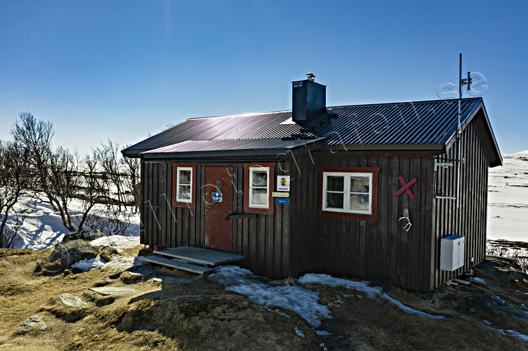 Anarisstugan Turistföreningen Fjällstuga Anarisfjällen, Anarisstugan, anläggningar, drönarbild, drönarbilder, drönarfoto, fjällstuga, flygbild, flygbilder, Flygfoto, flygfoton, Jämtland, STF, STF-stuga, vår