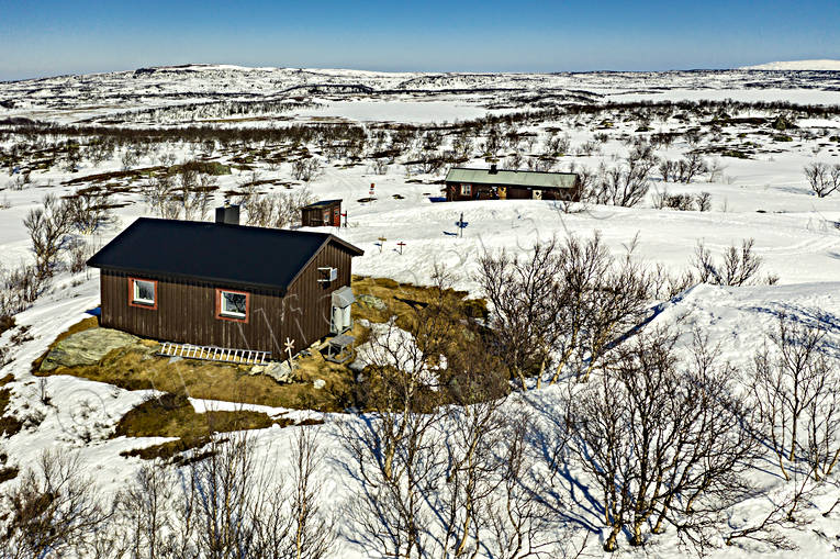 Anarisstugan Turistföreningen Fjällstuga Anarisfjällen, Anarisstugan, anläggningar, drönarbild, drönarbilder, drönarfoto, fjällstuga, flygbild, flygbilder, Flygfoto, flygfoton, Jämtland, STF, STF-stuga, vår