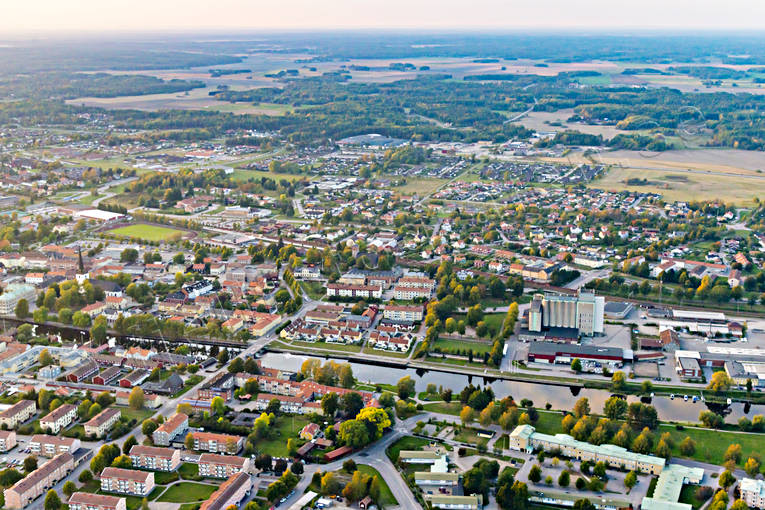Arboga Flygfoto Arboga, drönarbilder, drönarfoto, flygbild, flygbilder, Flygfoto, flygfoton, kvällsljus, sommar, städer, Västmanland