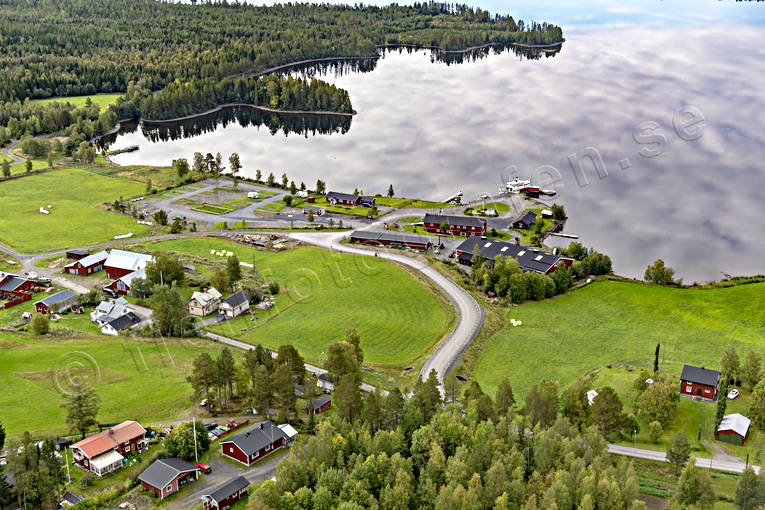 Arvesund Flygfoto Arvesund, byar, drönarbild, drönarbilder, drönarfoto, flygbild, flygbilder, Flygfoto, flygfoton, höst, Jämtland, Landskap