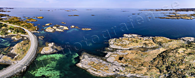 Atlanthavsvägen Flygfoto Atlanten, atlanterhavsvegen, atlanterhavsveien, atlanthavsvägen, Atlantkusten, drönarbild, drönarbilder, drönarfoto, flygbild, flygbilder, Flygfoto, flygfoton, kommunikationer, kust, kustnära, landfart, Norge, Sevärdheter, vår, vägar