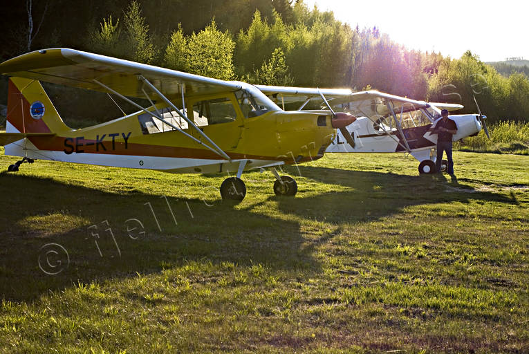 allmnflyg, Bellanca Citabria, flyg, flygplan, frsommar, kommunikationer, kvll, luftfart, Piper Cub, sportflyg, nge flygplats