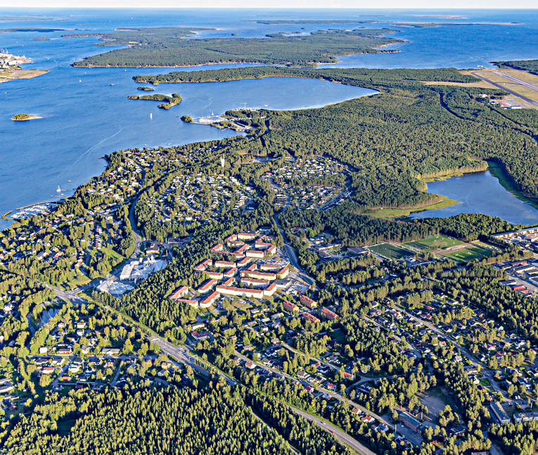 Bergnäset Luleå Flygfoto Bergnäset, drönarbilder, drönarfoto, flygbild, flygbilder, Flygfoto, flygfoton, Granudden, Gråsjälfjärden, Höträsket, Luleå, Norrbotten, sommar, städer, Trollheden