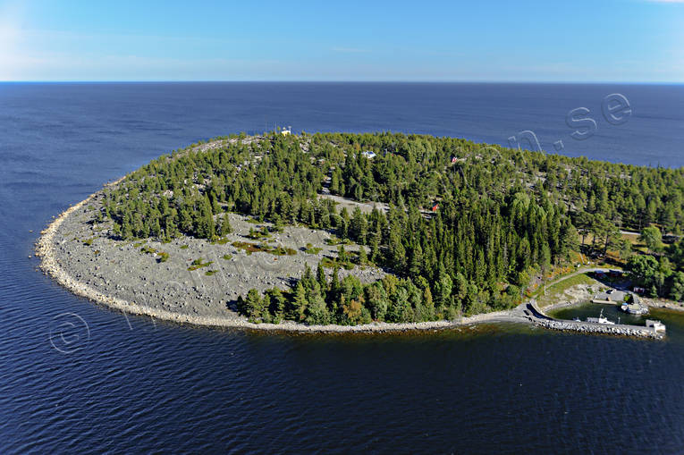 Bjuröklubb Flygfoto Bjuröklubb, Bjuröklubbs Naturreservat, Bottenviken, drönarbilder, drönarfoto, Ekoberget, flygbild, flygbilder, Flygfoto, flygfoton, Häggen, höst, Klubberget, Klubbsvaget, Landskap, lotsplats, sjöräddningsstation, Västerbotten, Östersjön