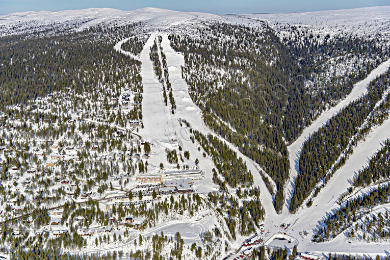 Björnrike Skidanläggning anläggningar, Björnrike, drönarbilder, drönarfoto, flygbild, flygbilder, Flygfoto, flygfoton, Härjedalen, skidanläggning, skidbackar, skidort, vinter