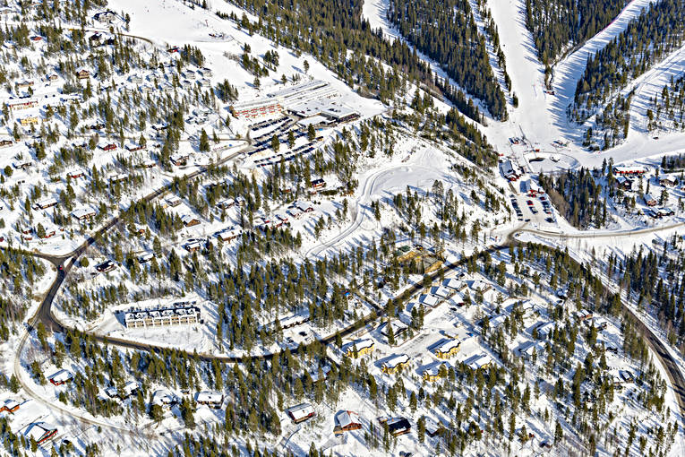 Björnrike Skidanläggning anläggningar, Björnrike, drönarbilder, drönarfoto, flygbild, flygbilder, Flygfoto, flygfoton, Härjedalen, skidanläggning, skidbackar, skidort, vinter