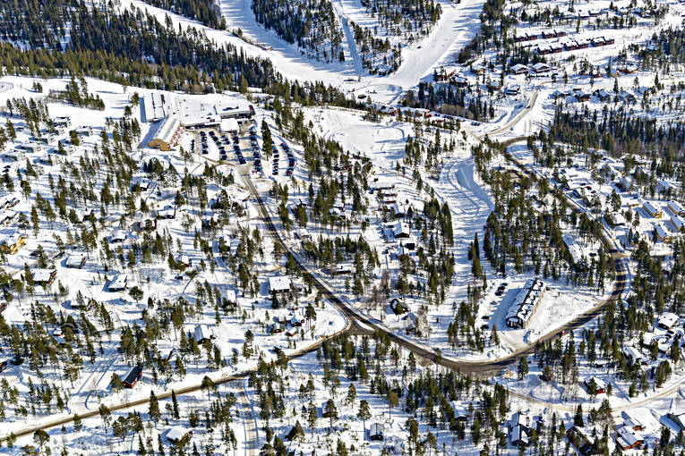 Björnrike Skidanläggning anläggningar, Björnrike, drönarbilder, drönarfoto, flygbild, flygbilder, Flygfoto, flygfoton, Härjedalen, skidanläggning, skidbackar, skidort, vinter