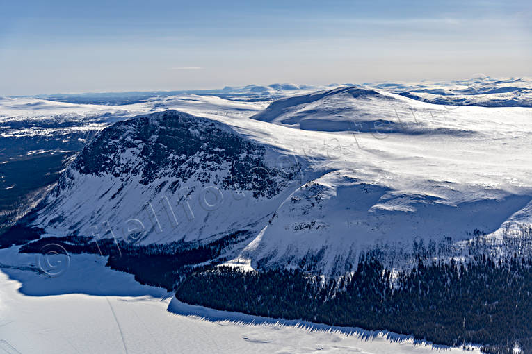 Borgahllan, brant, drnarbild, drnarbilder, drnarfoto, fjllbrant, fjllsida, flygbild, flygbilder, Flygfoto, flygfoton, Landskap, lappland, stup, vinter