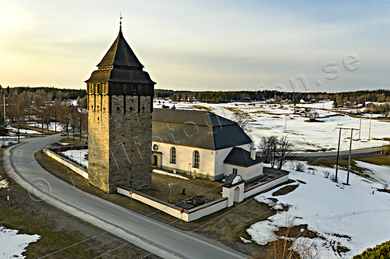 Brunflo Kastal Flygfoto anläggnignar, Brunflo, byggnader, drönarbild, drönarbilder, drönarfoto, flygbild, flygbilder, Flygfoto, flygfoton, Jämtland, kastal, kyrka, kyrkor, vår