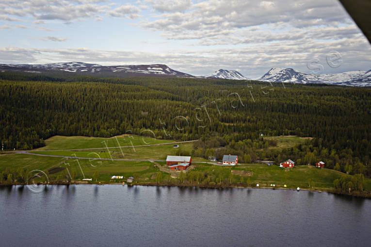 Bunnerviken i Ånnsjön Bunnerviken, drönarbilder, drönarfoto, flygbild, flygbilder, Flygfoto, flygfoton, gård, Jämtland, Landskap, Snasafjällen, Snasahögarna, sommar, Ånnsjön
