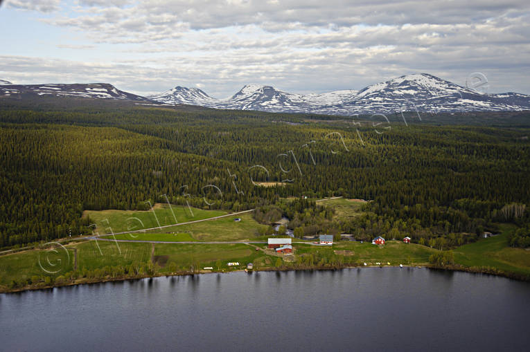 Bunnerviken i Ånnsjön Bunnerviken, drönarbilder, drönarfoto, flygbild, flygbilder, Flygfoto, flygfoton, gård, Jämtland, Landskap, Snasafjällen, Snasahögarna, sommar, Ånnsjön