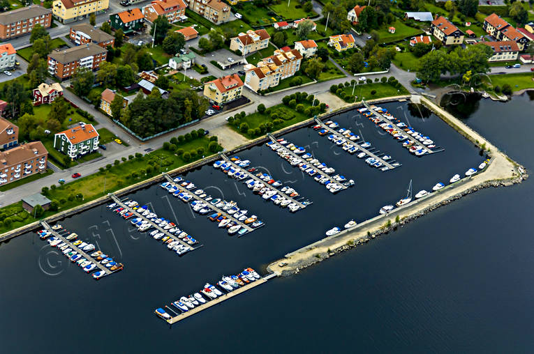Båthamnen Frösön Flygfoto båthamn, drönarbilder, drönarfoto, flygbild, flygbilder, Flygfoto, flygfoton, Frösön, hamn, hamnen, Jämtland, småbåtshamn, sommar, städer, Östersund