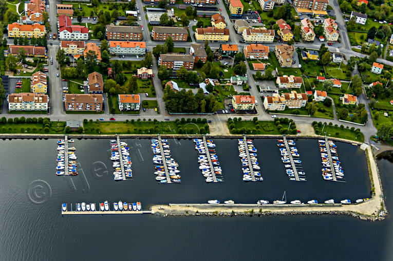 båthamn, drönarbilder, drönarfoto, flygbild, flygbilder, Flygfoto, flygfoton, Frösön, hamn, hamnen, Jämtland, småbåtshamn, sommar, städer, Östersund