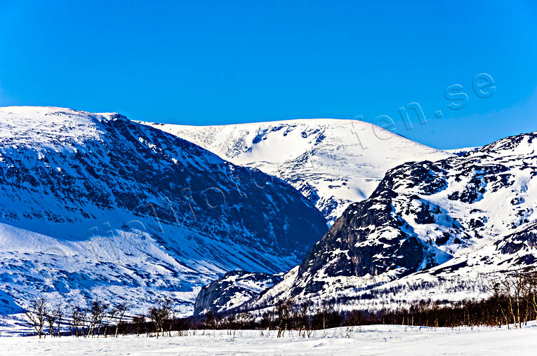 Dagartjåhkkå vid Rinim Ahkabakte, Dagartjåhkkå, fjäll, Landskap, lappland, Rinim, Sitojaure, Svenska Fjällen, vinter