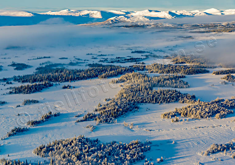 Dimma över Flån dimma, drönarbilder, drönarfoto, flygbild, flygbilder, Flygfoto, flygfoton, Flån, Jämtland, Landskap, Offerdalsfjällen, vinter