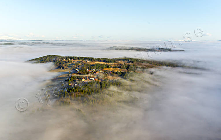 Dimman lättar över Säter byar, dimma, dimman, drönarbilder, drönarfoto, flygbild, flygbilder, Flygfoto, flygfoton, Jämtland, Kaxås, Landskap, lättar, morgon, Offerdal, Säter, vår