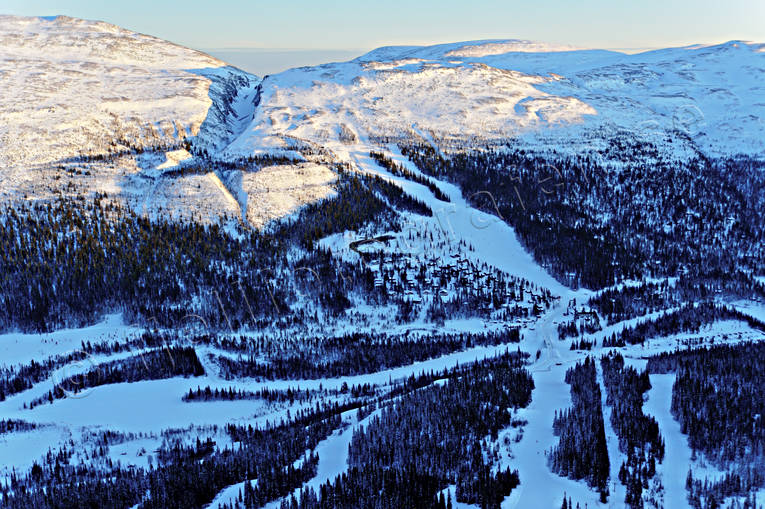 Dromskåran vid Höglekardalen Drommen, Dromskåran, drönarbilder, drönarfoto, flygbild, flygbilder, Flygfoto, flygfoton, Höglekardalen, Jämtland, Landskap, vinter