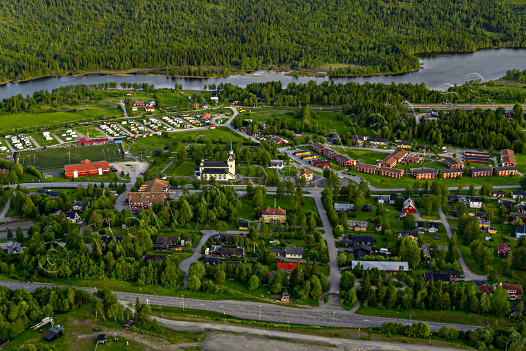 Duved kyrka och camping camping, campingplats, drönarbilder, drönarfoto, Duved, flygbild, flygbilder, Flygfoto, flygfoton, Jämtland, kyrka, kyrkor, samhällen, sommar