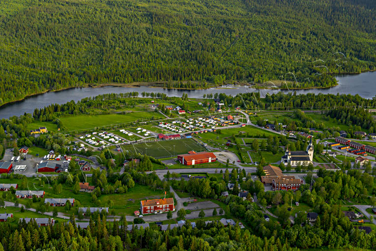 Duved kyrka och camping camping, campingplats, drönarbilder, drönarfoto, Duved, flygbild, flygbilder, Flygfoto, flygfoton, Jämtland, kyrka, kyrkor, samhällen, sommar