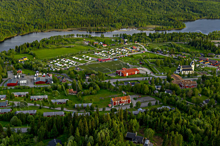 Duved kyrka och camping camping, campingplats, drönarbilder, drönarfoto, Duved, flygbild, flygbilder, Flygfoto, flygfoton, Jämtland, kyrka, kyrkor, samhällen, sommar