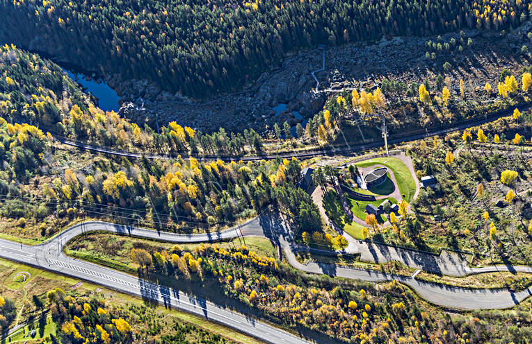 Döda fallet Flygfoto drönarbilder, drönarfoto, Döda fallet, dödafallet, flygbild, flygbilder, Flygfoto, flygfoton, Gedungsen, höst, Indalsälven, Jämtland, Landskap, Sevärdheter, Vildhussen