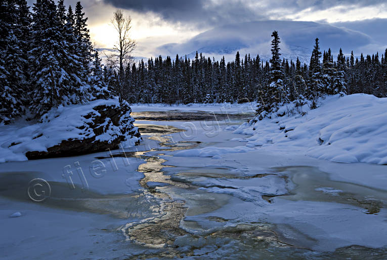 bl, bltt, Ena lv, Enafors, Enan, Enalv, Enalven, fjllmotiv, Jmtland, kld, Landskap, natur, skymning, sn, stmmning, stmningsbild, stmningsbilder, vinter, vinterbild, vinterstmning, rstider, lv