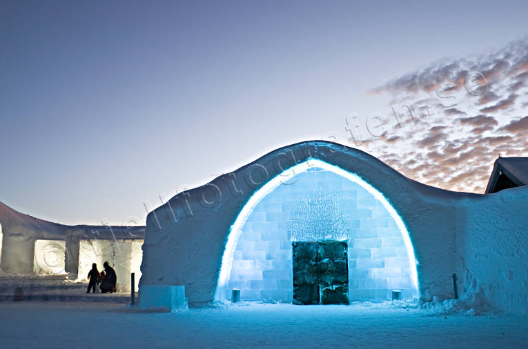 anlggningar, drr, entre, hotell, ishotellet, iskonst, isvgg, Jukkasjrvi, lappland, midvinter, polarnatt, vinter