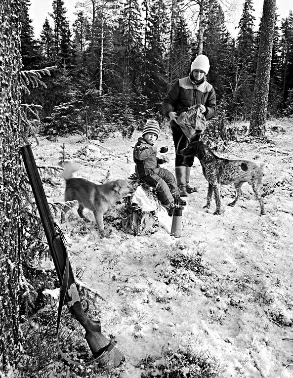 Farligt uppställt vapen allmänjakt, farligt, jakt, uppställt, vapen, våda, vådaskott