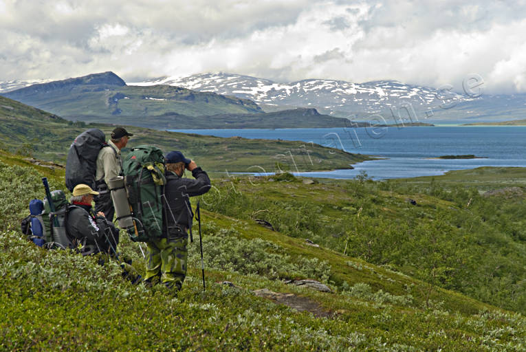 Fj%C3%A4llvandrare_vid_Virihaure_i_Padjelanta_@toj-bg2757.jpg