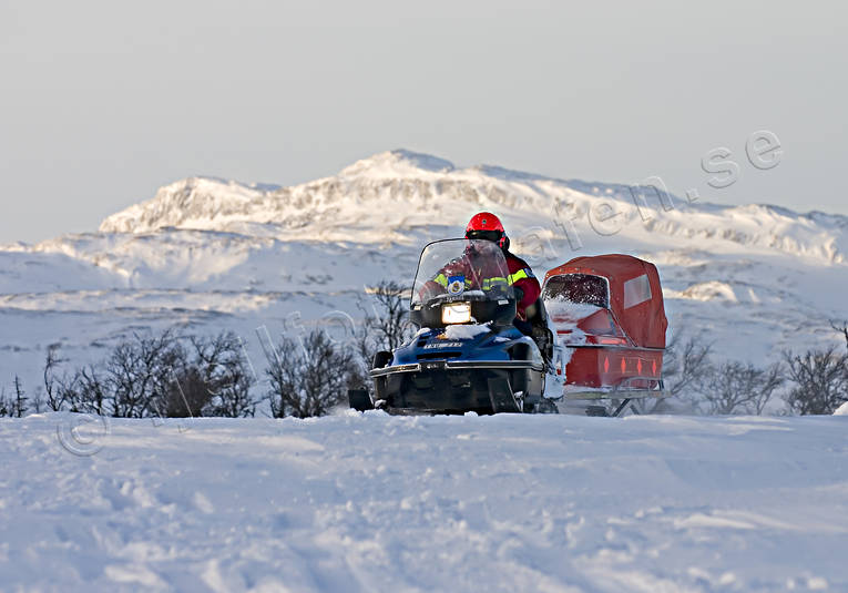 fjll, fjllet, fjllrddare, fjllrddning, kommunkation, kommunkiationer, landfart, motor, skoter, snskoter, vinter, ventyr