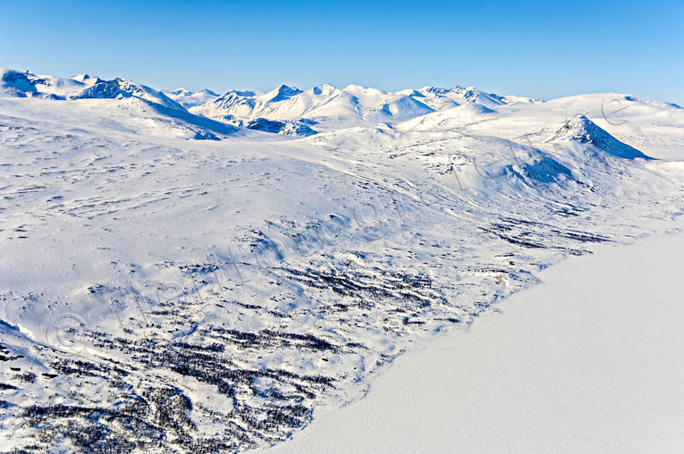 Fjällen i Sarek från Pietsaure drönarbilder, drönarfoto, flygbild, flygbilder, Flygfoto, flygfoton, Landskap, lappland, Pietsaure, sarek, Slugga, vinter