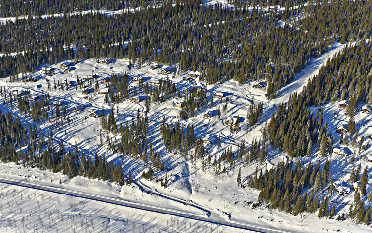 Fjällstugor i Bydalen Bydalen, drönarbilder, drönarfoto, fjällstugor, flygbild, flygbilder, Flygfoto, flygfoton, Jämtland, sportstugor, stugor, vinter