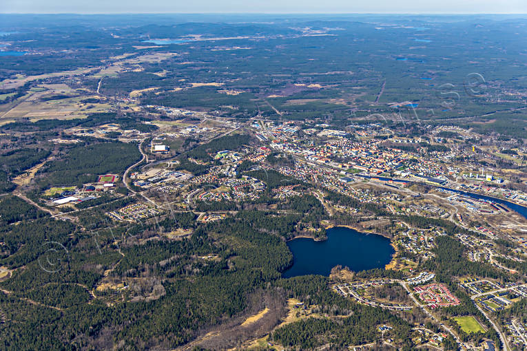 Flygbild Söderhamn Färssjön drönarbilder, drönarfoto, flygbild, flygbilder, Flygfoto, flygfoton, Färssjön, Hälsingland, samhällen, städer, Söderhamn, vår