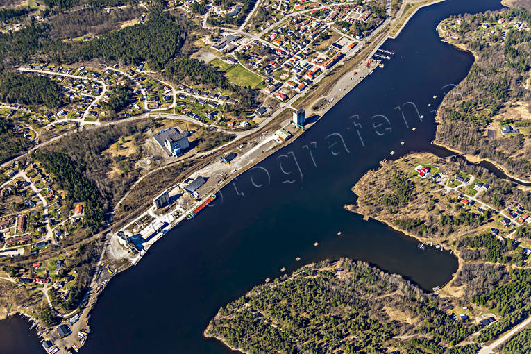 Flygbild Söderhamn Hamnen båthamn, drönarbilder, drönarfoto, flygbild, flygbilder, Flygfoto, flygfoton, hamnen, Hälsingland, kaj, lastkaj, samhällen, Stenåker, Stenåkersviken, städer, Söderhamn, vår