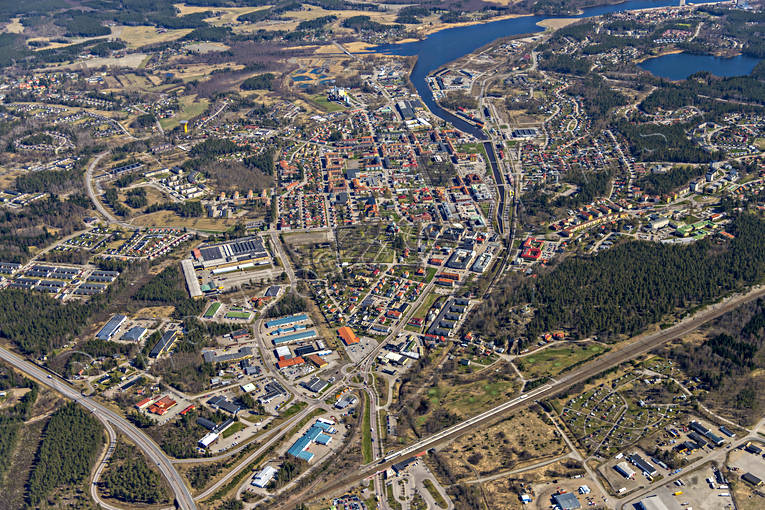 Flygbild Söderhamn Väster Björnänge, centrum, drönarbilder, drönarfoto, flygbild, flygbilder, Flygfoto, flygfoton, Hälsingland, koloniområde, samhällen, städer, Söderhamn, Söderhamnsporten, vår, Väster, Västra Berget