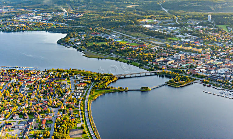 Flygbild Östersund Frösön drönarbilder, drönarfoto, flygbild, flygbilder, Flygfoto, flygfoton, frösöbron, Frösön, höst, Jämtland, städer, Östersund