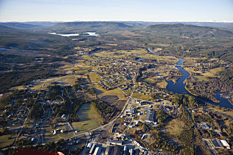 Flygbild över Hede drönarbilder, drönarfoto, flygbild, flygbilder, Flygfoto, flygfoton, Hede, Härjedalen, höst, samhällen