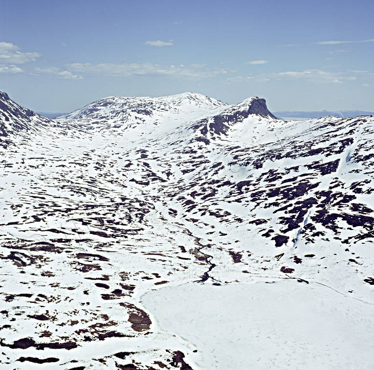 Flygbild över Skäckerfjällen drönarbilder, drönarfoto, fjäll, flygbild, flygbilder, Flygfoto, flygfoton, Jämtland, Landskap, Mansjön, Skäckerfjällen, vinter, vinterlandskap