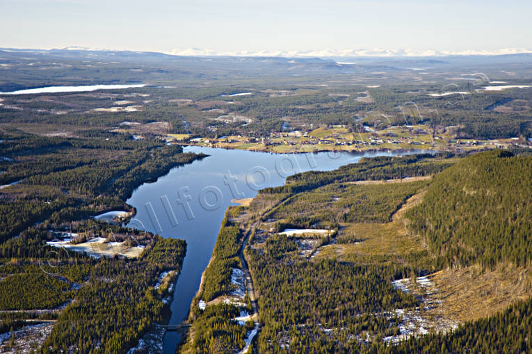 Flygbild över Skålan och Skålsjön drönarbilder, drönarfoto, flygbild, flygbilder, Flygfoto, flygfoton, höst, Jämtland, Landskap, Skålan, Skålsjön