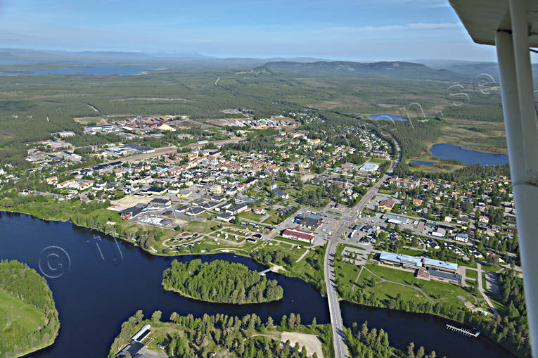 Flygbild över Sveg drönarbilder, drönarfoto, flygbild, flygbilder, Flygfoto, flygfoton, Härjedalen, sommar, städer, Sveg