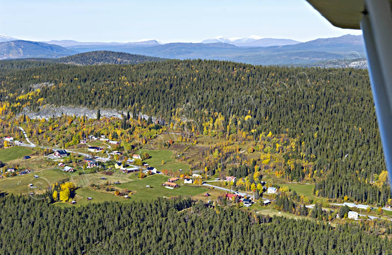 Flygbild över Tännäs drönarbilder, drönarfoto, flygbild, flygbilder, Flygfoto, flygfoton, Härjedalen, höst, samhällen, Tännäs
