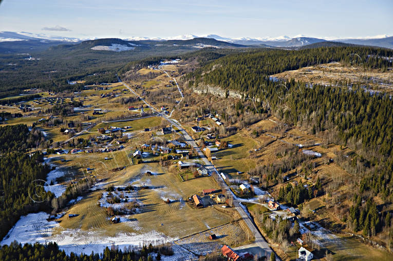 Flygbild över Tännäs drönarbilder, drönarfoto, flygbild, flygbilder, Flygfoto, flygfoton, Härjedalen, höst, samhälle, samhällen, Tännäs