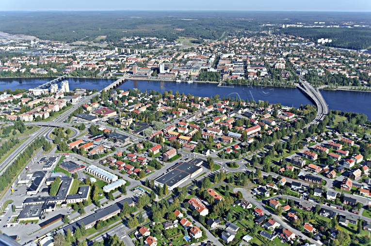 Flygbild över Umeå drönarbilder, drönarfoto, flygbild, flygbilder, Flygfoto, flygfoton, höst, städer, Umeå, Västerbotten