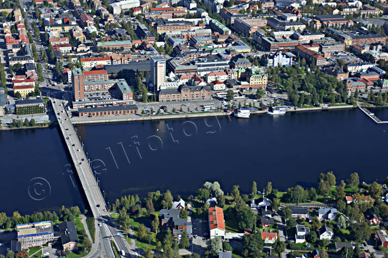 Flygbild över Umeå drönarbilder, drönarfoto, flygbild, flygbilder, Flygfoto, flygfoton, höst, städer, Umeå, Västerbotten