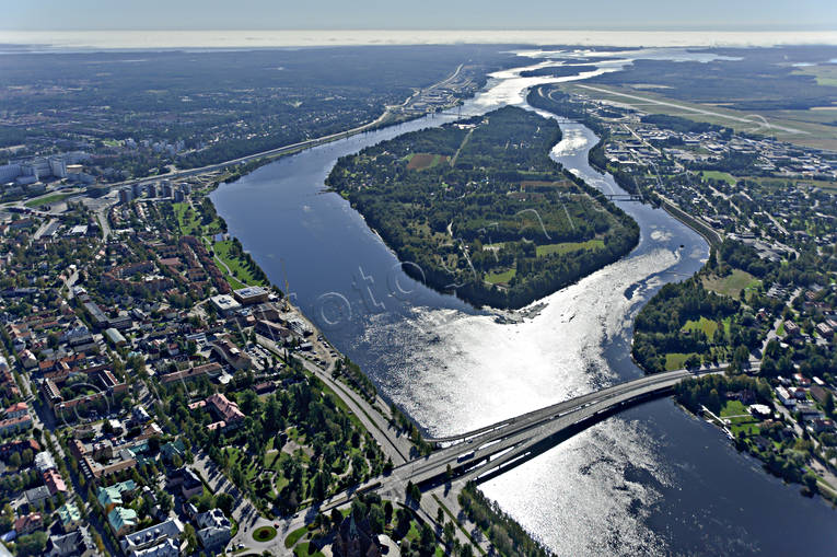 Flygbild över Umeå drönarbilder, drönarfoto, flygbild, flygbilder, Flygfoto, flygfoton, höst, städer, Umeå, Västerbotten