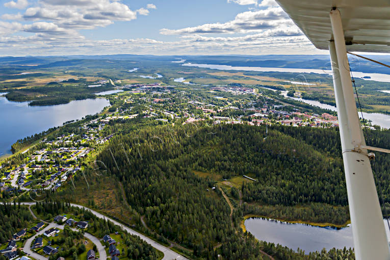 Flygbild över Vilhelmina drönarbilder, drönarfoto, flygbild, flygbilder, Flygfoto, flygfoton, lappland, samhällen, sommar, Vilhelmina