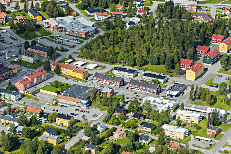 Flygbild över Vilhelmina drönarbilder, drönarfoto, flygbild, flygbilder, Flygfoto, flygfoton, lappland, samhällen, sommar, Vilhelmina